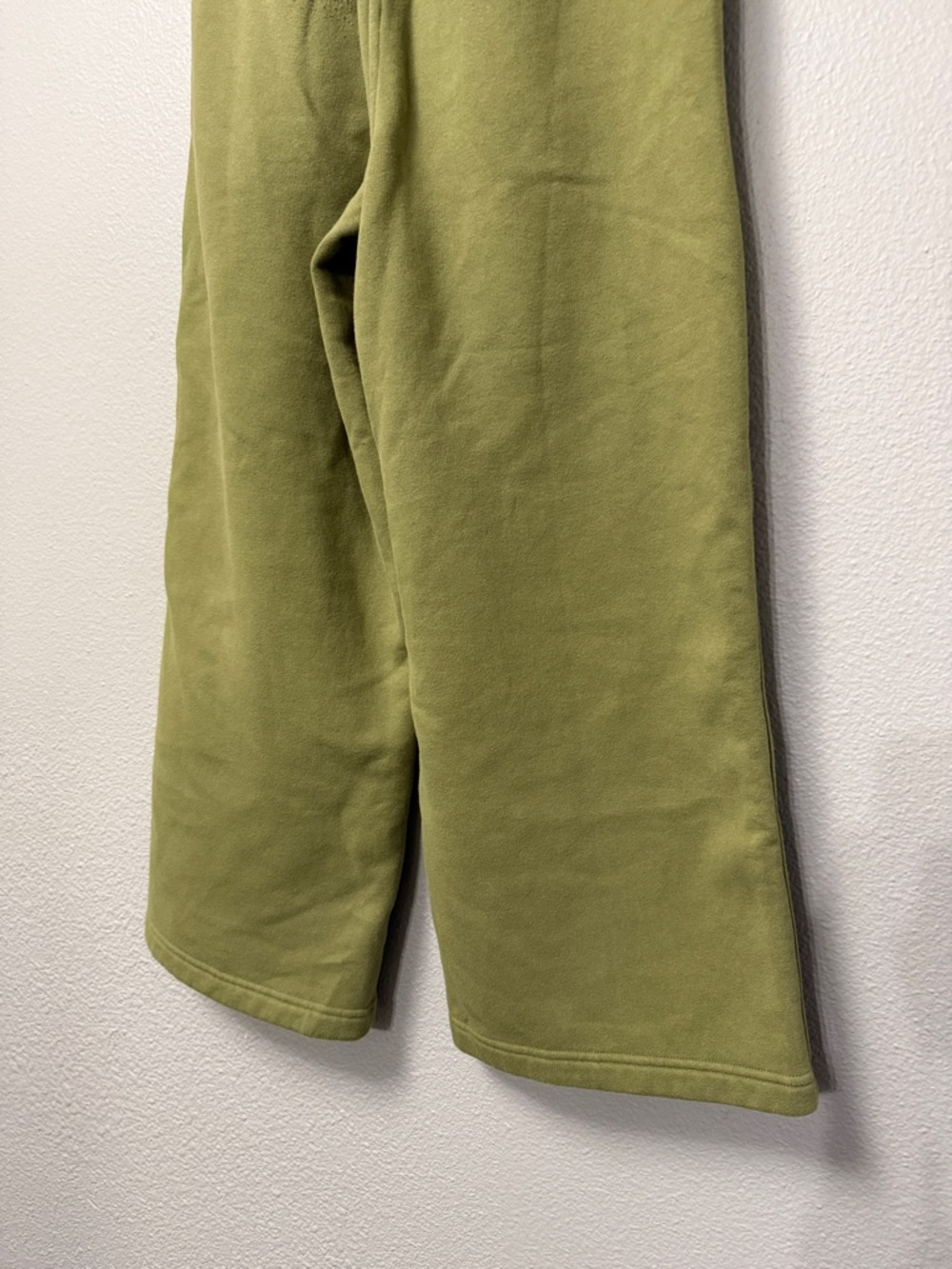 Lululemon Loungeful High-Rise Wide Leg Crop - Picture 9 of 16